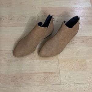 Women’s Tan Ankle Boots